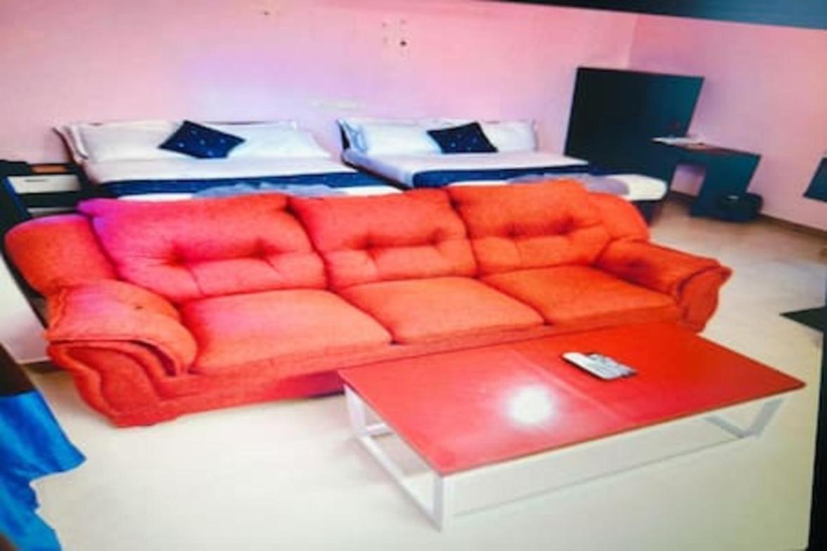 Sulthan Deluxe Room Gv07312 Kochi Exterior photo
